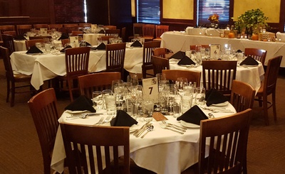 10.25_beer_dinner_table_setup_400